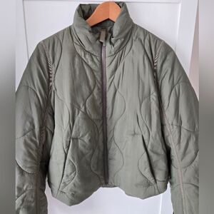 Lululemon Olive Puffer Sz 10